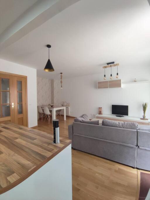Appartement Casa Tatas Precioso Piso Recien Reformado à El Barraco Extérieur photo